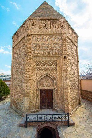 Yusif ibn Kuseyir mausoleum