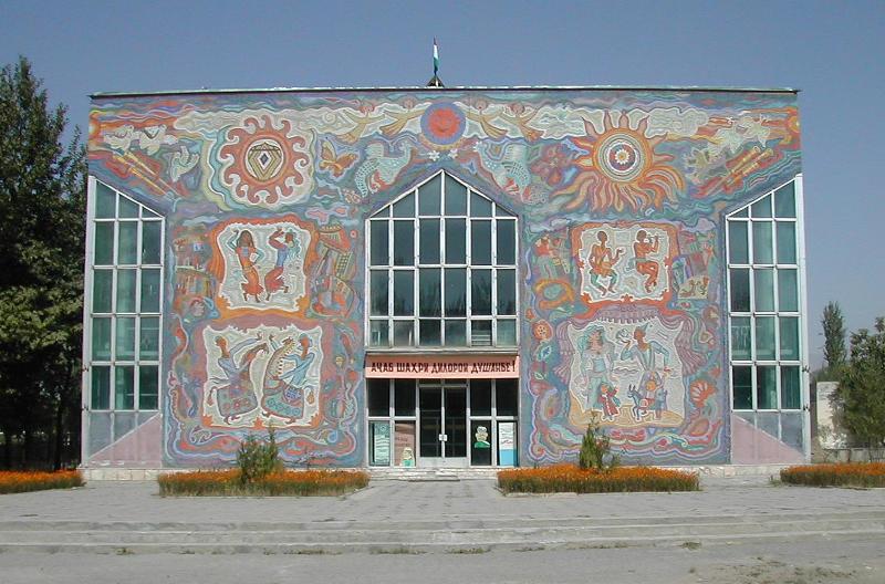 Tajikistan hosts international festival of puppet theaters " Chedri Khayal "