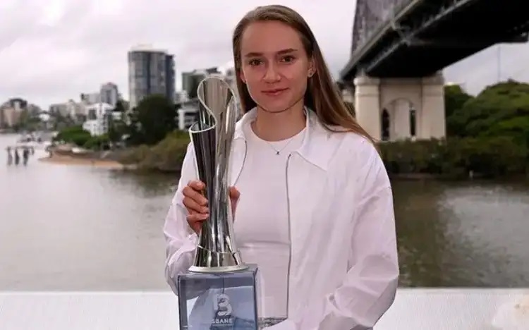 Kazakhstan’s Rybakina claims 1st title of the season in Brisbane