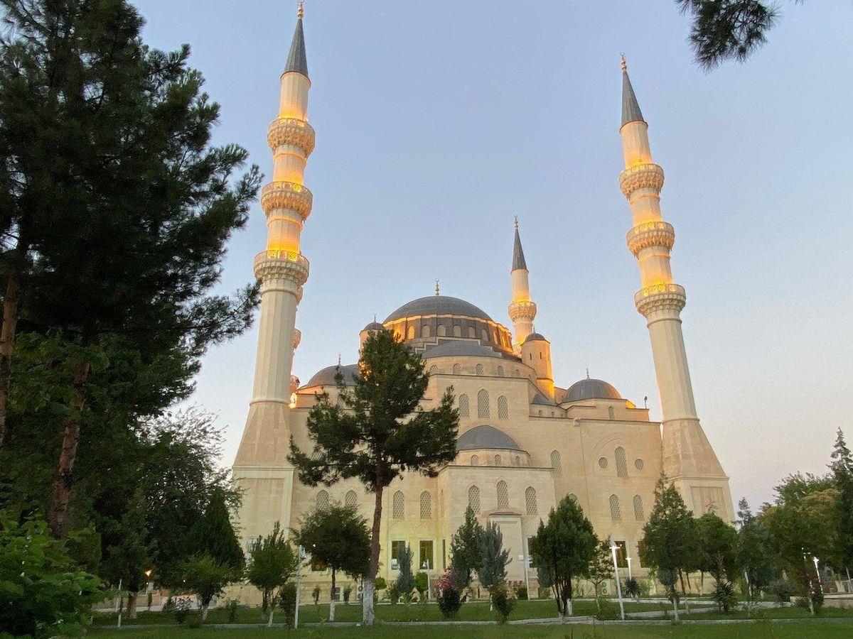 مسجد ارطغرل غازی؛ نماد معماری اسلامی و پیوند فرهنگی در ترکمنستان