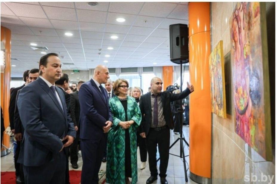 برگزاری نمایشگاه نقاشان تاجیک در بلاروس