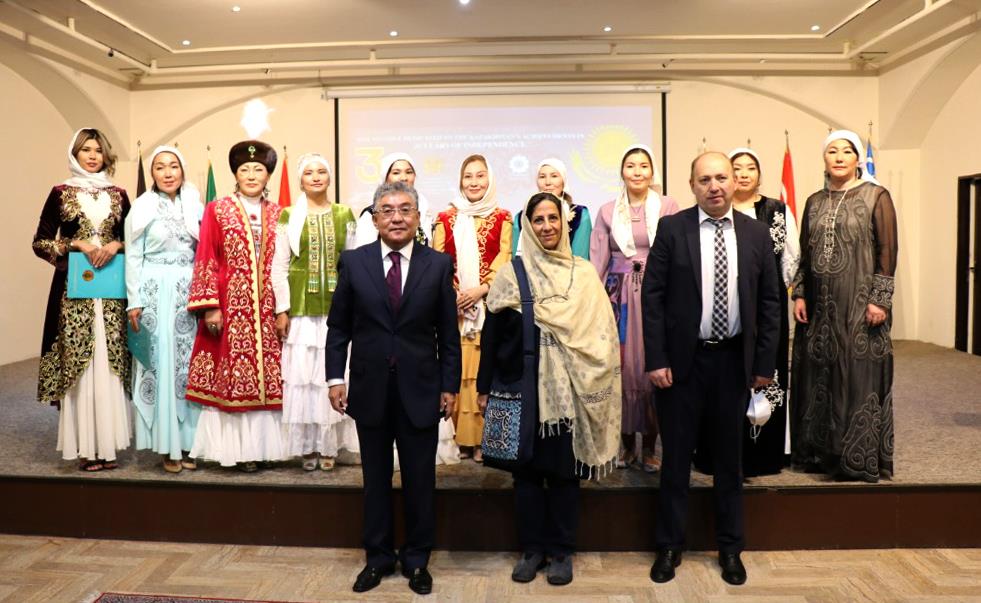 نشست سی سال دستآوردهای استقلال قزاقستان