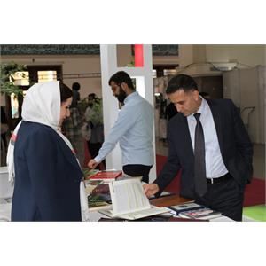 بازدید رئیس مؤسسه فرهنگی اکو از سی و چهارمین نمایشگاه بین‌‌المللی کتاب تهران 10