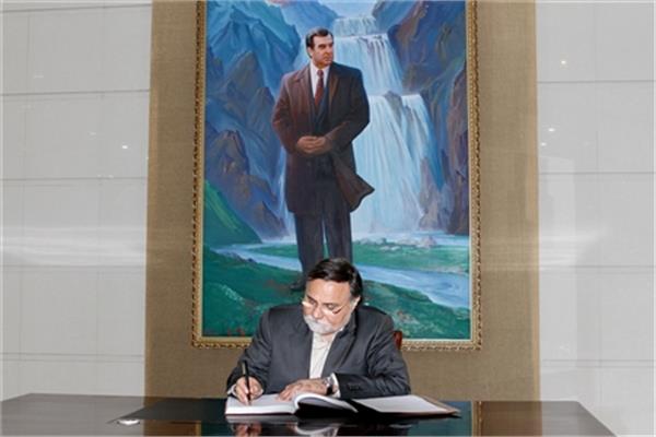 ECI President visits National museum of Tajikistan