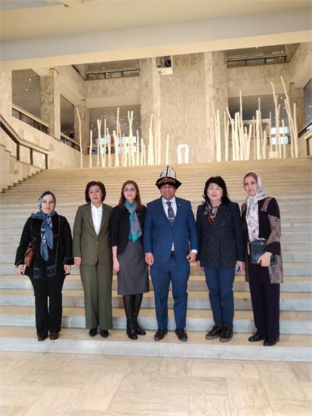 بررسی ظرفیت‌های همکاری موسسه فرهنگی اکو و قرقیزستان