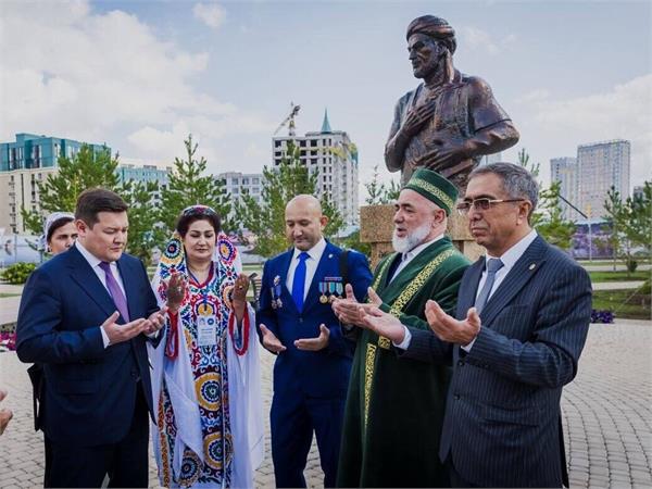 تجلیل از روزهای فرهنگی تاجیکستان در قزاقستان؛ نصب مجسمه ابن‌سینا