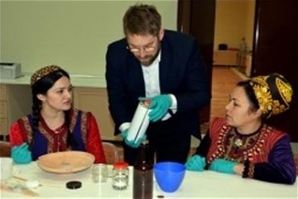 German Museum Experts Meet Turkmenistan Museum's Staff