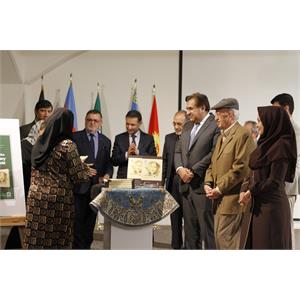 آئین رونمایی از کتاب «اقبال در جهان معاصر فارسی» 10