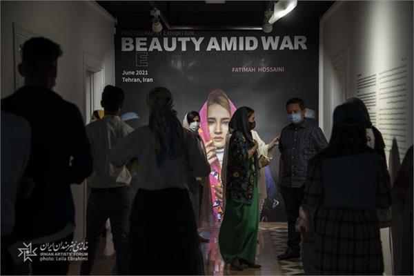 تصویر زنان افغانستان در نمایشگاه «زیبایی در جنگ»