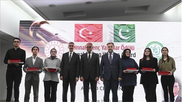 جشنواره مقاله‌نویسی مفاخر فرهنگی پاکستان و ترکیه با معرفی برندگان به پایان رسید
