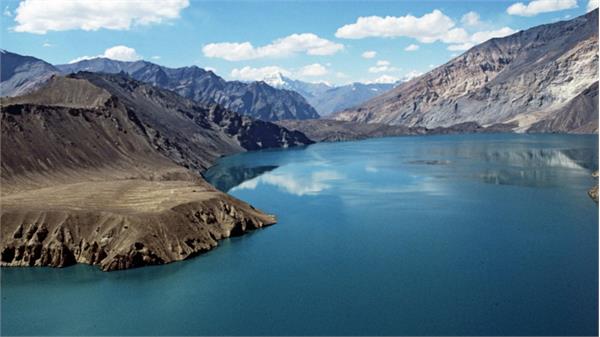 رصد دریاچه سریز توسط دانشمندان تاجیک و چین
