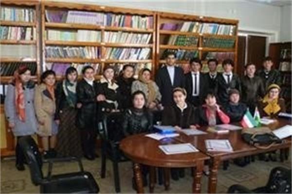 اختتامیه دوره آموزش خط فارسی به دانشجویان رشته آموزگاری ادبیات دانشگاه خجند