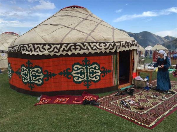 Traditional Knowledge and Skills in Yurt-Making