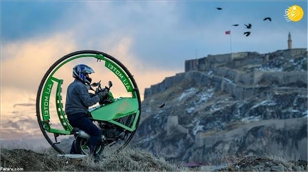 موتورسیکلت عجیب یک ایرانی در وان ترکیه +عکس
