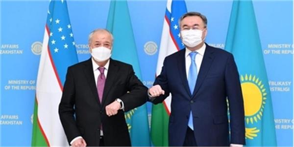 رایزنی وزرای خارجه قزاقستان و ازبکستان در «نورسلطان»