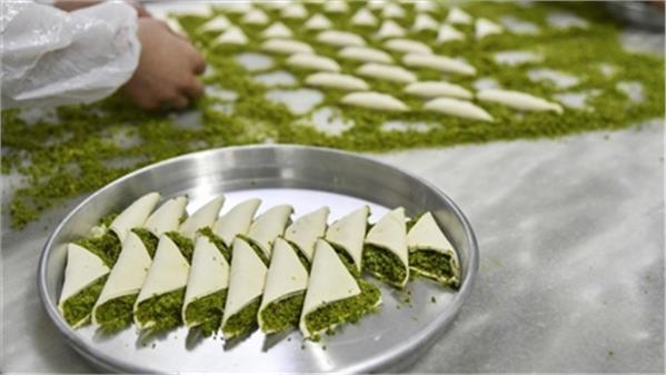 آشنایی با شیرینی رسمی ترکها