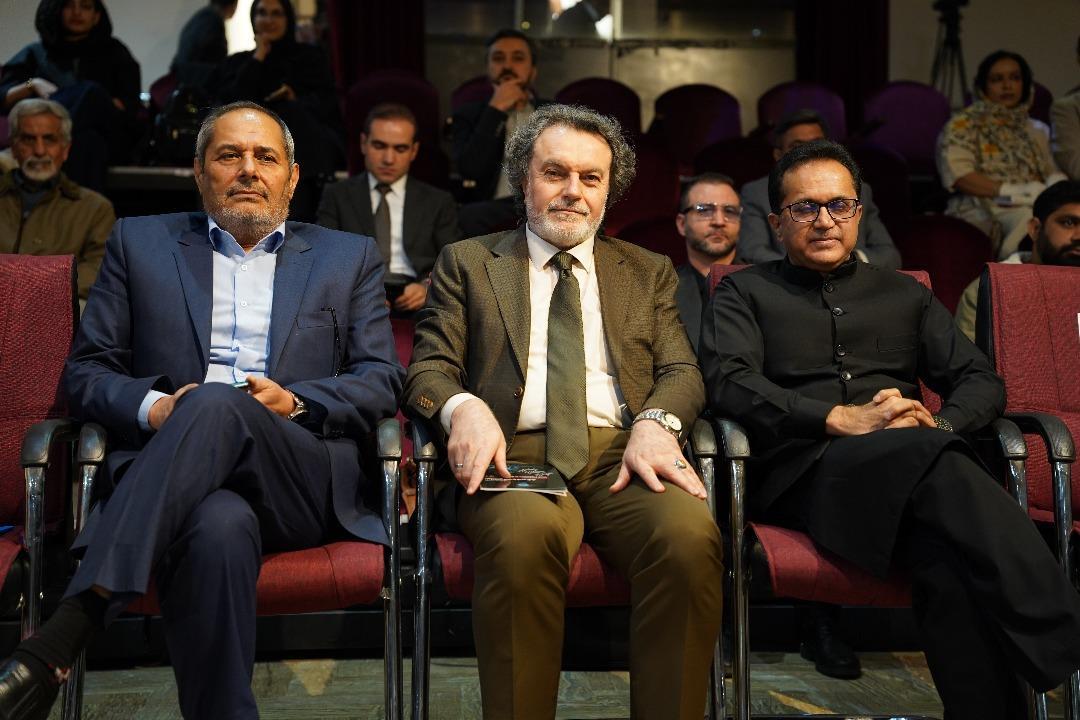 نشست بین‌المللی &#171;دیپلماسی کتاب با طنین اقبال&#187; در مؤسسه فرهنگی اکو برگزار شد