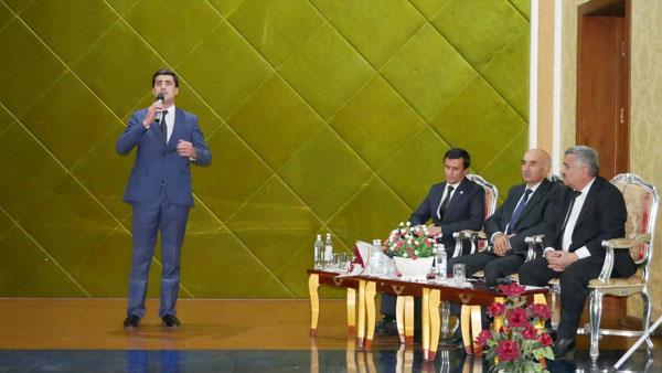 همایش «کوروش کبیر و اعلامیه جهانی حقوق بشر» در دوشنبه برگزار شد