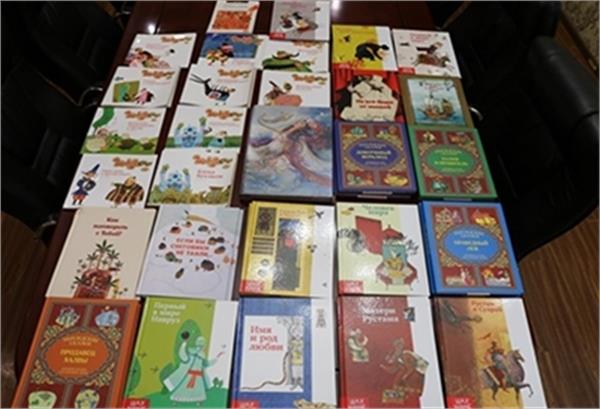 معرفی مکتوبات فرهنگی ایران در روز جهانی اهدای کتاب