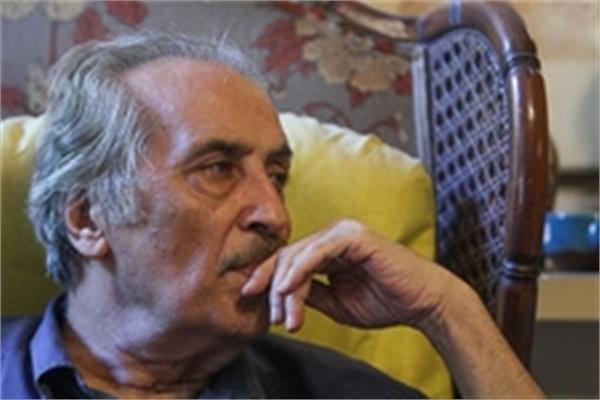 شعر و شخصیت سپانلو روی میز شعر تلویزیون ایران