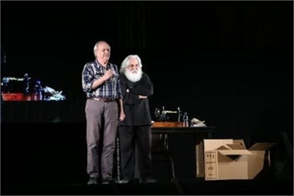 نمایش ”عشقِ روزهای کرونا” در تالار وحدت