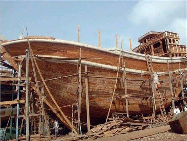 Traditional Lanj Building and Navigation in the Persian Gulf