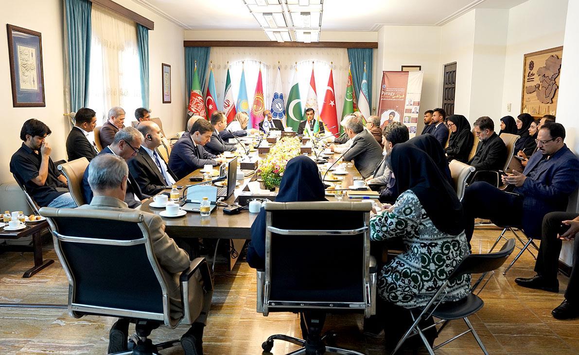 آیین بزرگداشت مختومقلی فراغی در مؤسسه فرهنگی اکو برگزار شد