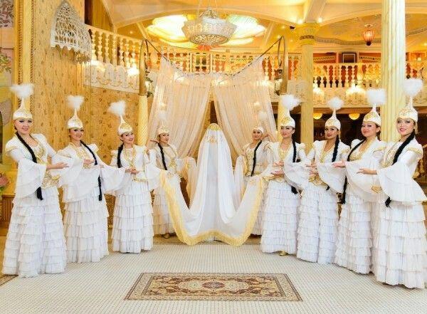 Betashar – The Traditional Bridal Veil-Lifting Ritual in Kazakh Culture