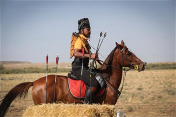 رقابت های بین المللی کمانگیری بر روی اسب