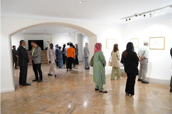 نمایشگاه «ز آفاق دور»؛ روایتی متفاوت از خوشنویسی امیر جلیلوند در مؤسسه فرهنگی اکو