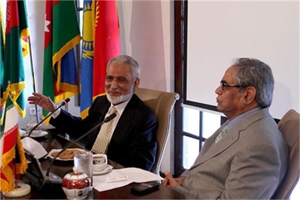 گرامیداشت سید علی همدانی در گفتگو با نماینده جامعه مسلمانان شمال آمریکا