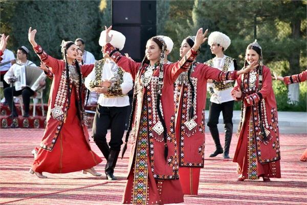 Gurug Dance: Traditional Turkmen Ceremony