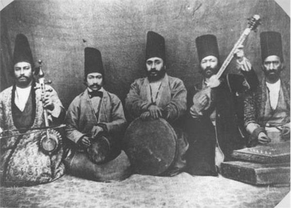 Santur, a Traditional Iranian Instrument, and Its Spread in the ECO Region