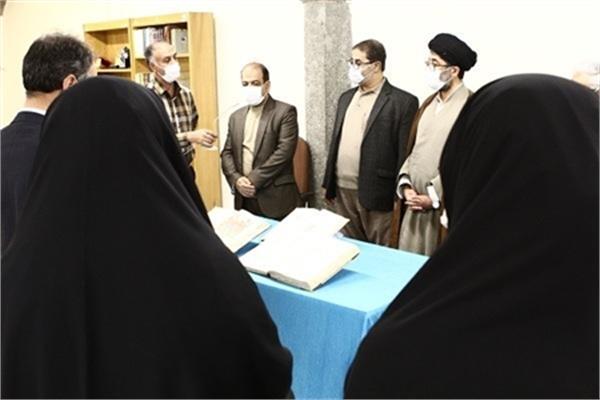 رونمایی از کتب چاپ سنگی ۱۹۰ ساله