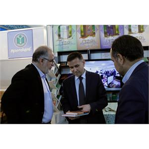 بازدید رئیس مؤسسه فرهنگی اکو از سی و چهارمین نمایشگاه بین‌‌المللی کتاب تهران 7