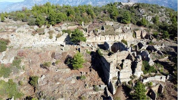 عملیات باستان‌شناسان در شهر باستانی «سیدرا»