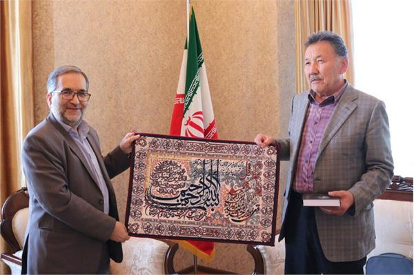 Iranian Cultural Attaché in Kyrgyzstan Meets Translator of Shahnameh into Kyrgyz