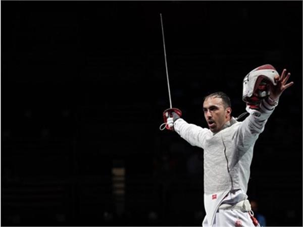 پاکدامن، ورزشکار ایرانی، در مسابقات شمشیربازی قهرمانی آسیا 2023 طلا گرفت
