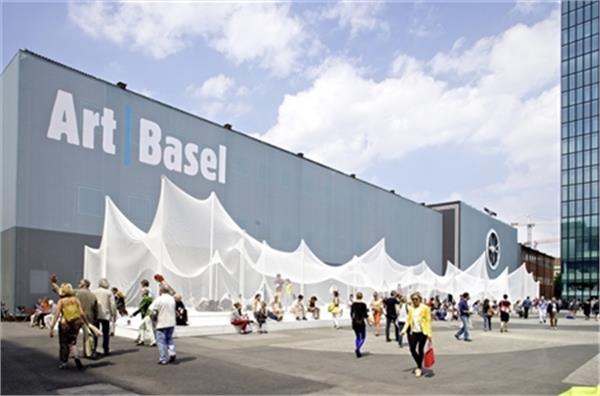 مدل آزمایشی برپایی نمایشگاه‌های حضوری در آرت بازل